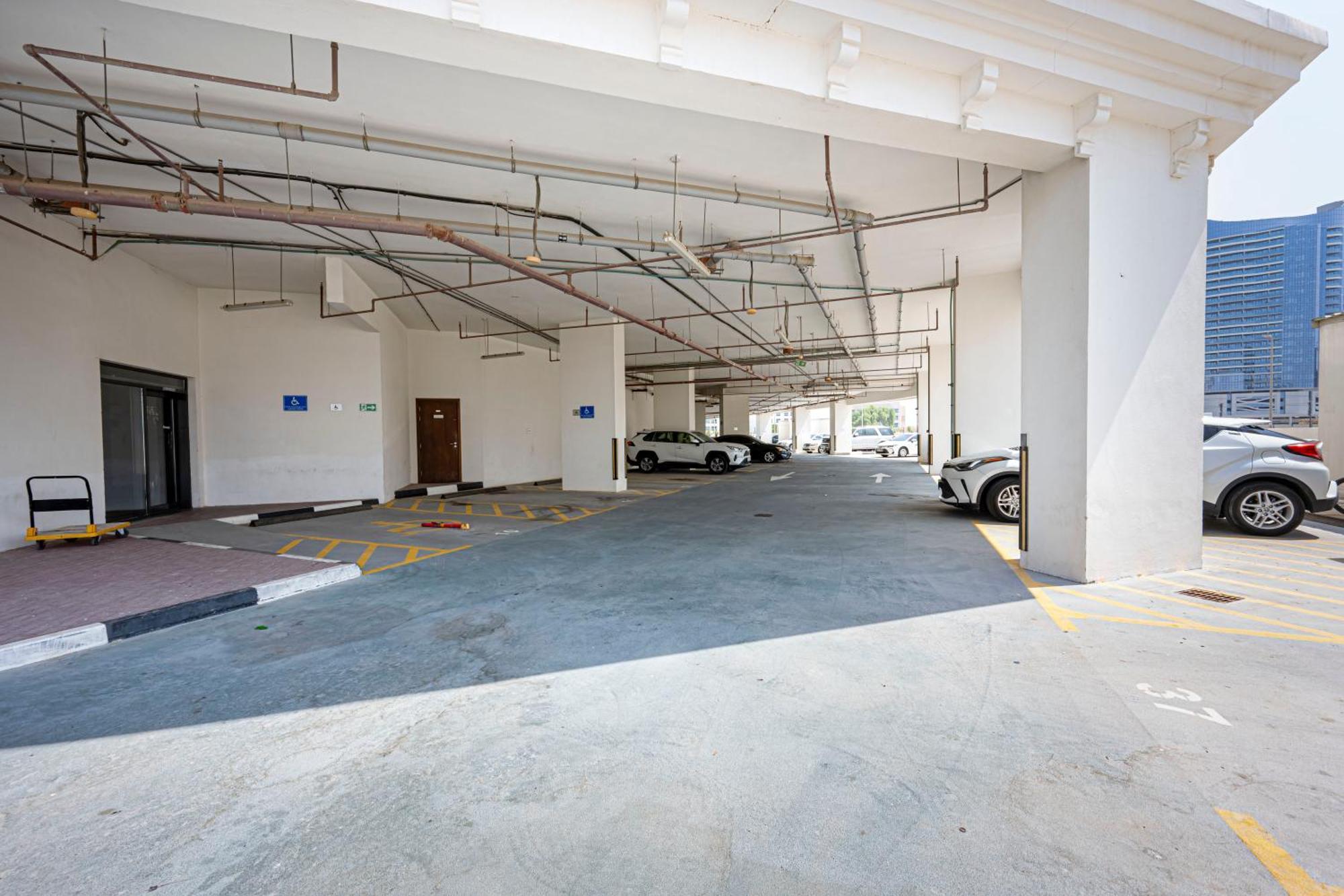 Charming With Dubailand Charm