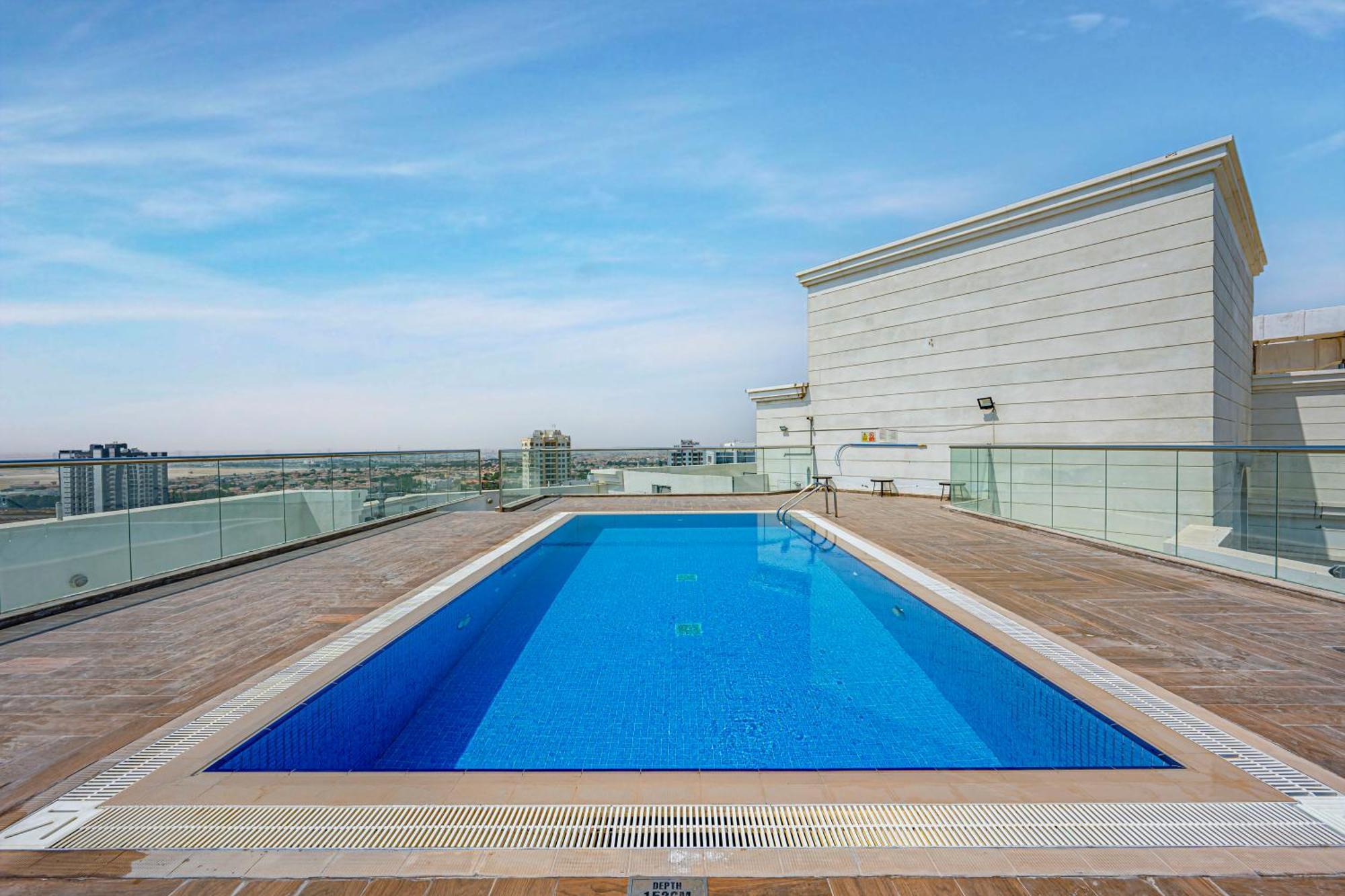 Charming With Dubailand Charm Apartment *